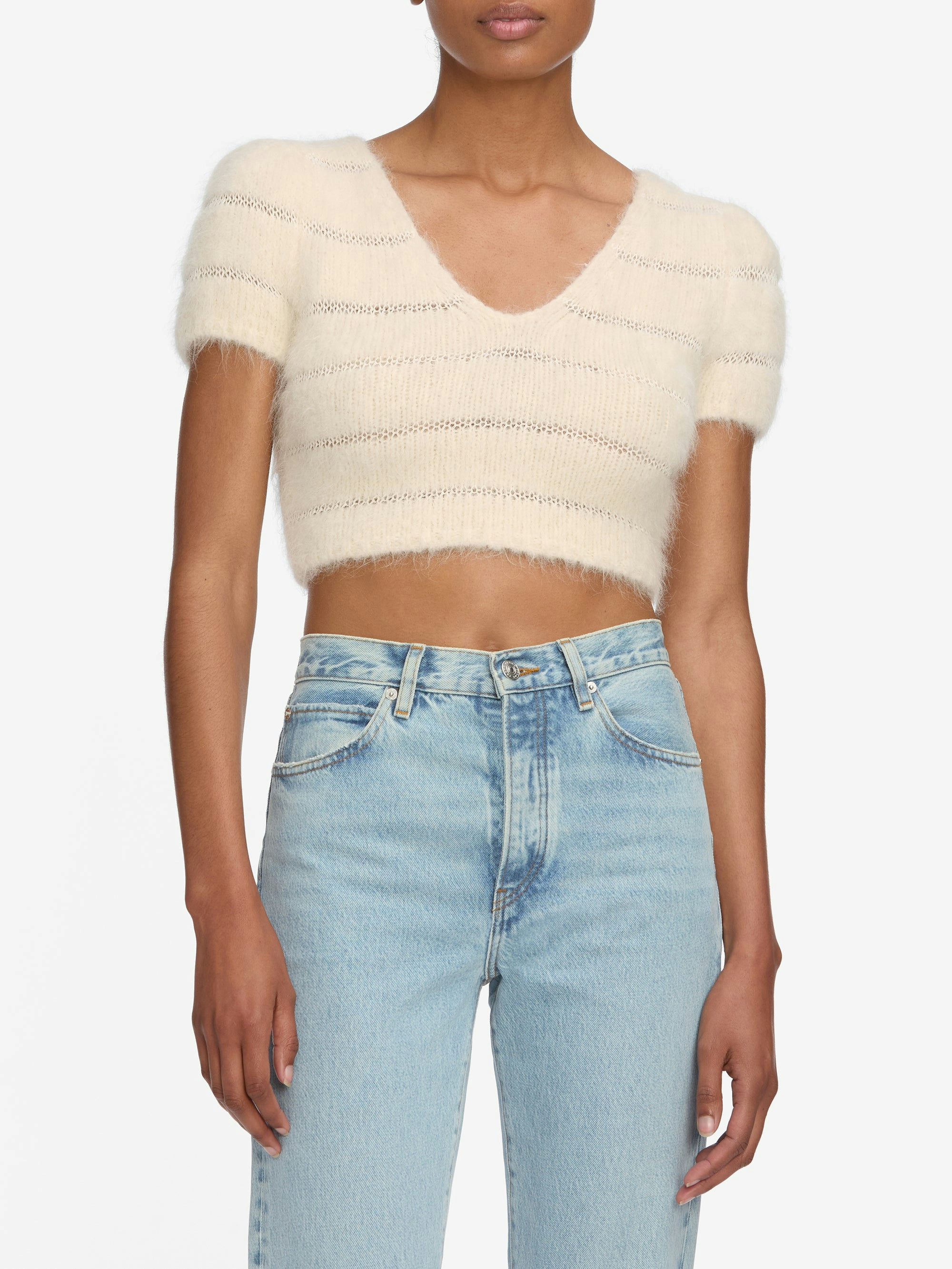 sweater front image alt:hover alt:fit1